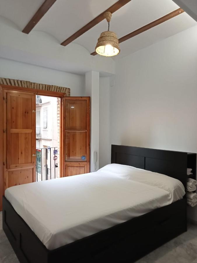 Apartamentos Con Encanto En Pleno Casco Antiguo Ron Valenciayole Bagian luar foto