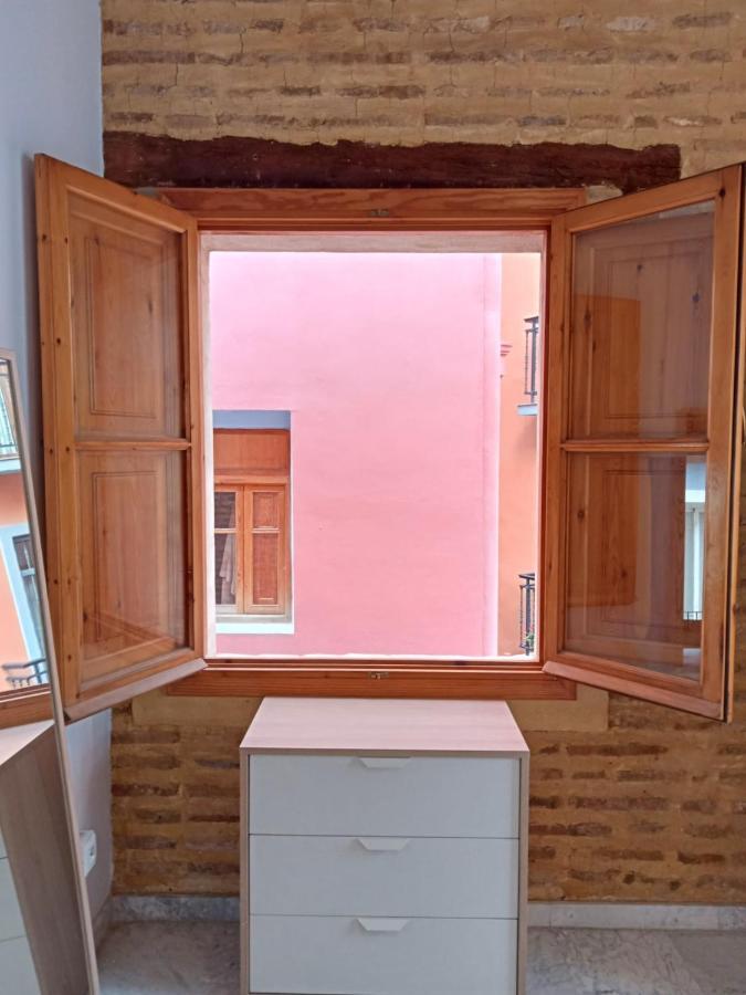 Apartamentos Con Encanto En Pleno Casco Antiguo Ron Valenciayole Bagian luar foto