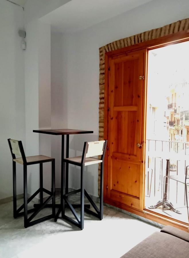 Apartamentos Con Encanto En Pleno Casco Antiguo Ron Valenciayole Bagian luar foto